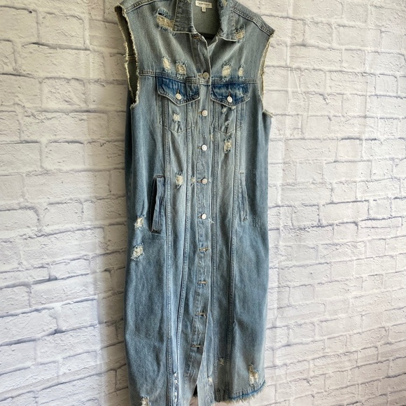 CAROLE CHRISTIAN VERY LONG SLEEVELESS RIPPED DENIM JACKET - Picture 1 of 9